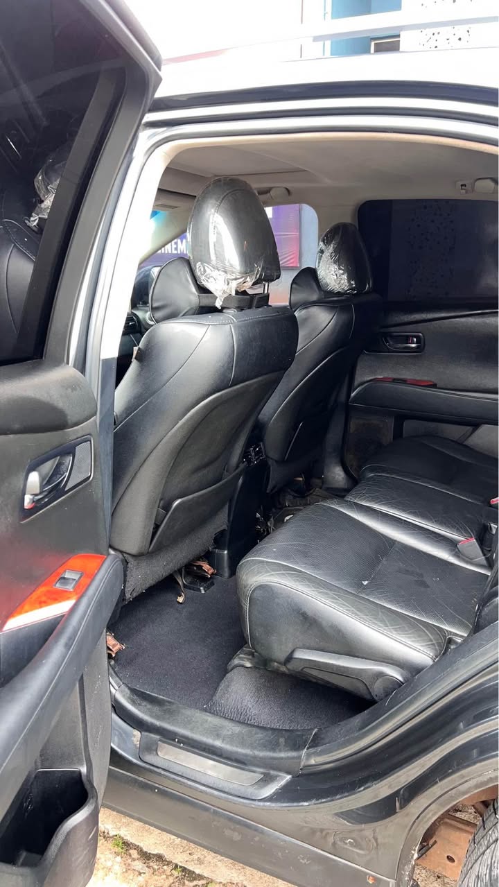 A picture of LEXUS RX350 2011 MODEL