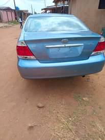 A picture of Dealer market 2005 Toyota Camry Flash on first body First