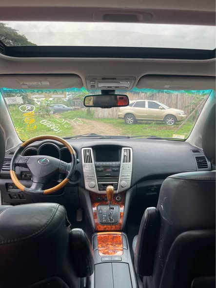 A picture of FOREIGN USED LEXUS RX350 2008