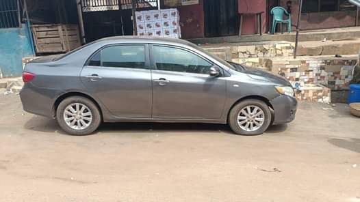 A picture of 2010 tokunbo standard Toyota Corolla First body paint Nothing to