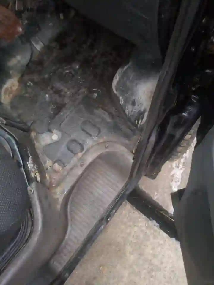 A picture of Faster finger 1 650 last last hijet Keke bus I