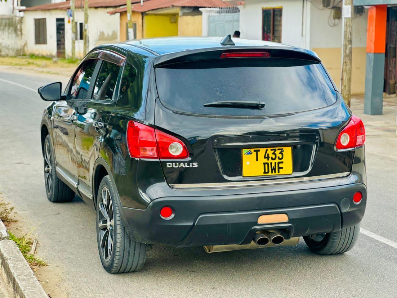 A picture of NISSAN DUALIS CROSS RIDER