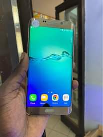 A picture of Samsung S6 edge plus duos original 32gb 2gb ram 250k