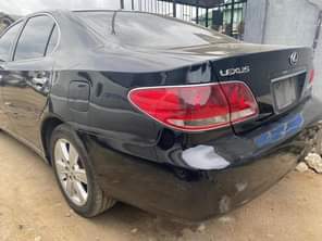 A picture of KB AUTOs Looking for a few months used Lexus Es