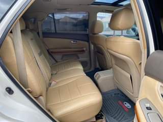 A picture of Toyota Harrier