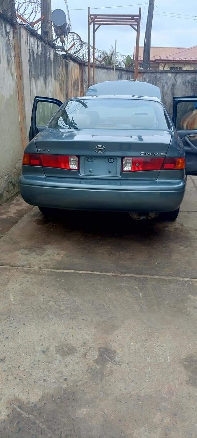 A picture of URGENT AWOOF TOKS TOYOTA CAMRY 2001 MODEL TOKUNBO STANDARD