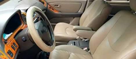 A picture of 2005 Lexus RX300 RX 6dr SUV