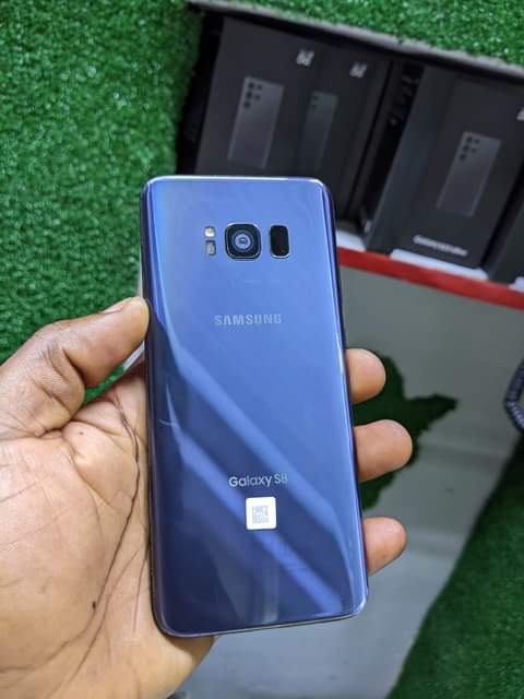 A picture of Samsung S8 Gb64