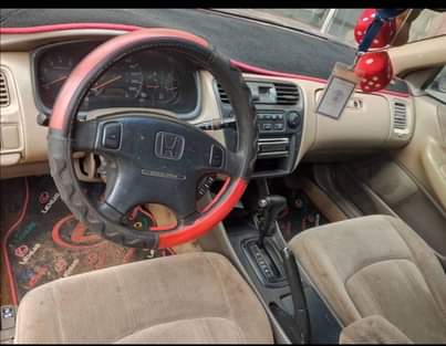 A picture of 2002 HONDA ACCORD Accord Neat