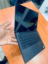 A picture of DELL XPS 13