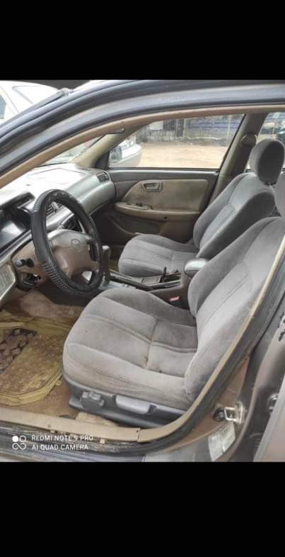 A picture of Toyota Camry tiny big Everything is working Owerri imo state