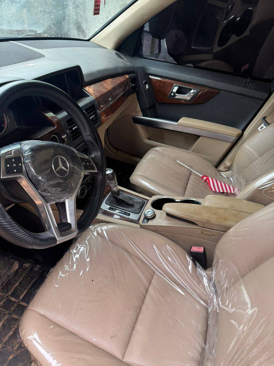 A picture of Mercedes Benz glk 2010 model