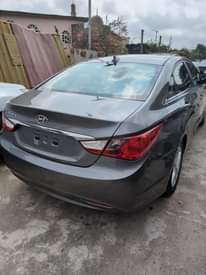 A picture of Toks 2013 Hyundai Sonata