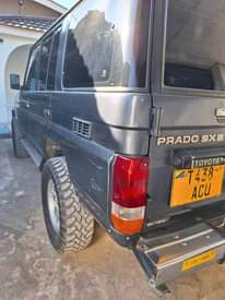 A picture of Toyota Prado 2