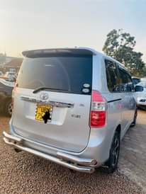 A picture of 2008 Toyota Noah