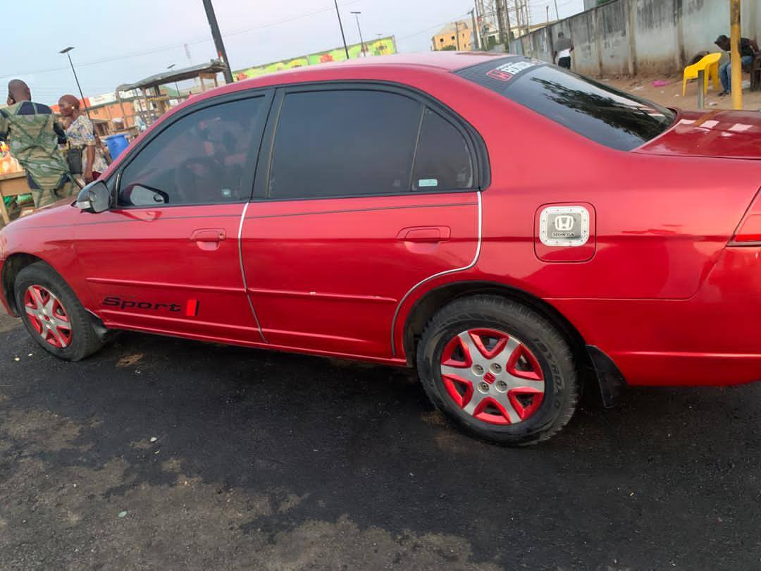 A picture of REGISTERED HONDA CIVIC 2005