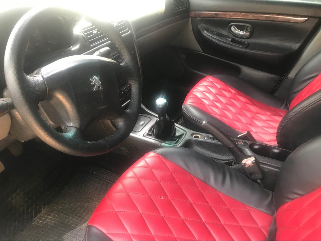 A picture of 406 Peugeot prestige