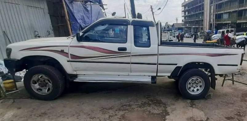 used toyota hilux