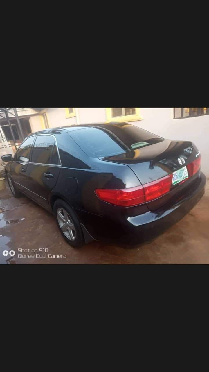 A picture of HOHDA ACCORD