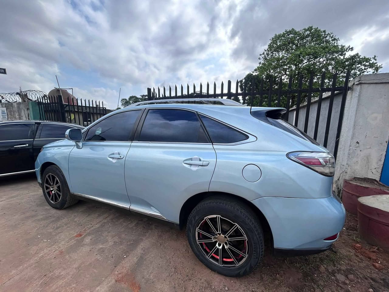 A picture of Lexus Rx 350