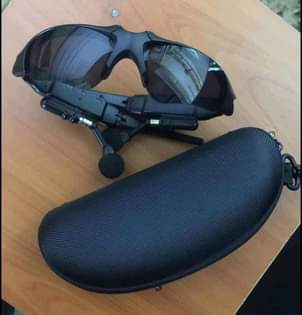 A picture of Bluetooth mp3 sunglasses Whatsapp 07899064934