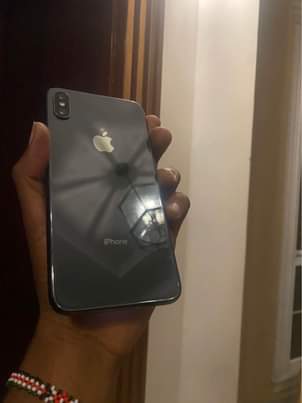 A picture of IPHONE XS MAX