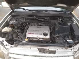 A picture of 2003 highlander 3 2