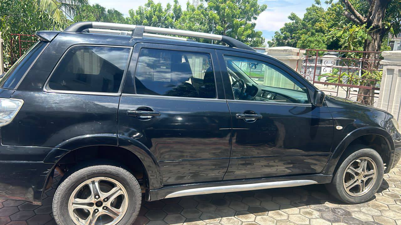 A picture of Mitsubishi outlander 2006