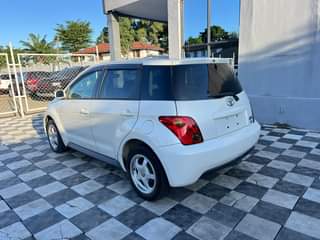 A picture of 2003 Toyota IST