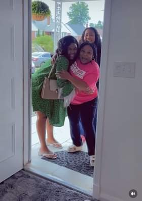 A picture of Nollywood actress Ekene Umenwa is currently in the USA with