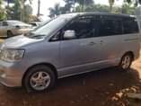 A picture of 2002 TOYOTA NOHR