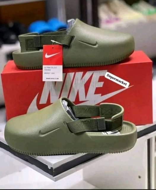 crocs