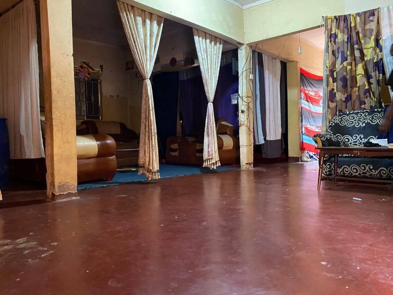 A picture of 5 BEDROOMED AT 30M IN KAWANDA