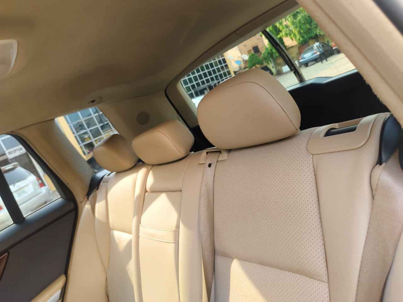 A picture of Benz GLK350 2010