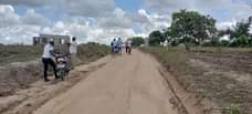A picture of Tunauza viwanja vikindu Vianzi bei million Moja Lipa kidogo kidogo