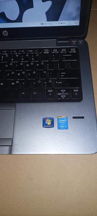 A picture of Hp i5 elitebook G2 at only 480 000