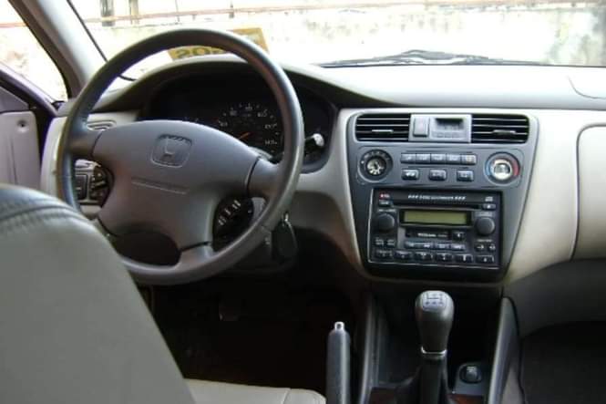 A picture of Honda Accord available for sale 2002