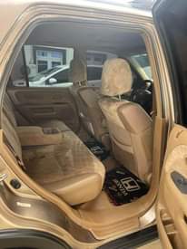 A picture of honda cr v 2004 model v4
