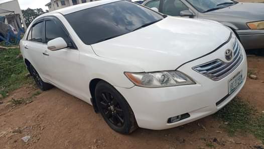 A picture of Distressed sale 2009 year model Toyota Camry With owner direct