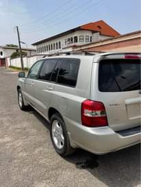 A picture of First body Barely drive Highlander 2005