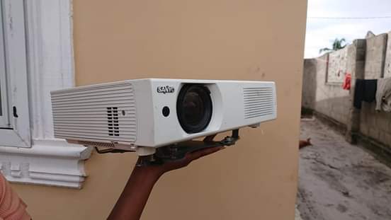 A picture of BEBA DUNGU JESHI USED FROM UK KWA BEI KITONGA220K HAINA