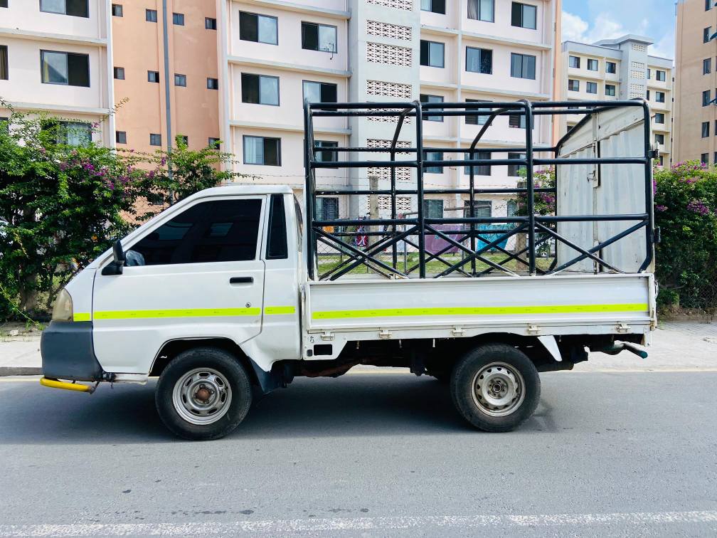 A picture of TOYOTA LITE ACE DNU 0714198785