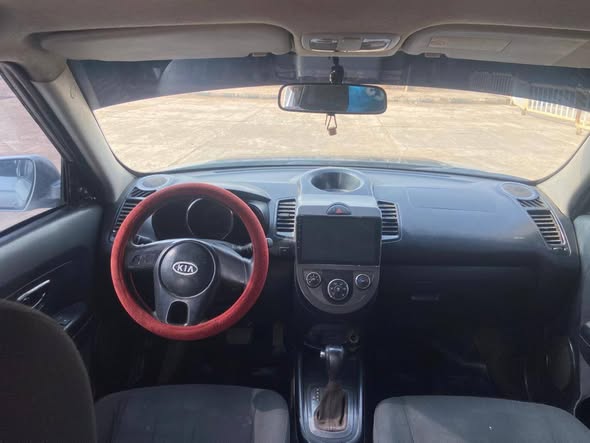 A picture of Kia Soul 08