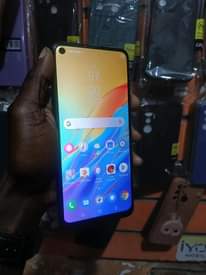 A picture of Camon 12 32gb 130 000 0626544883