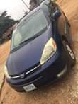 A picture of Toyota sienna
