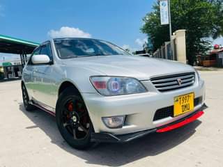 used toyota altezza