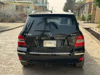 A picture of 2010 glk 350