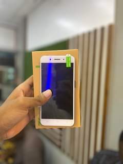 A picture of VIVO Y 66 64GB RAM 4GB 6 MONTHS WARRANT Tsh