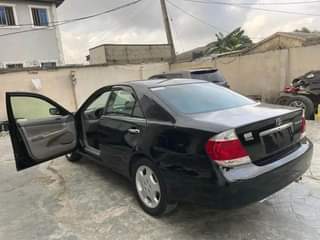 A picture of Toyota Camry 2004