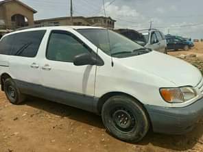 A picture of Toyota Sienna 2003 model for sale Engine Gear and AC